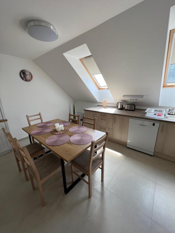 Janhaz Apartman Revfueloep Buitenkant foto