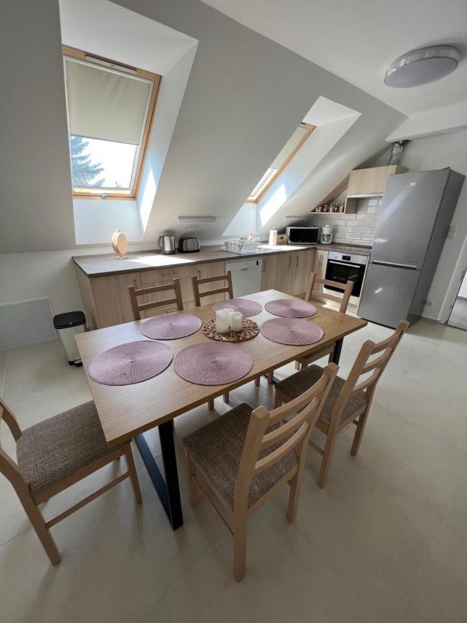 Janhaz Apartman Revfueloep Buitenkant foto